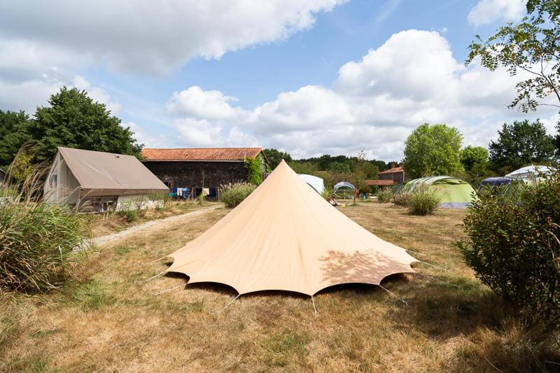Domaine De L'Oiseliere Hotel Chauché Kültér fotó